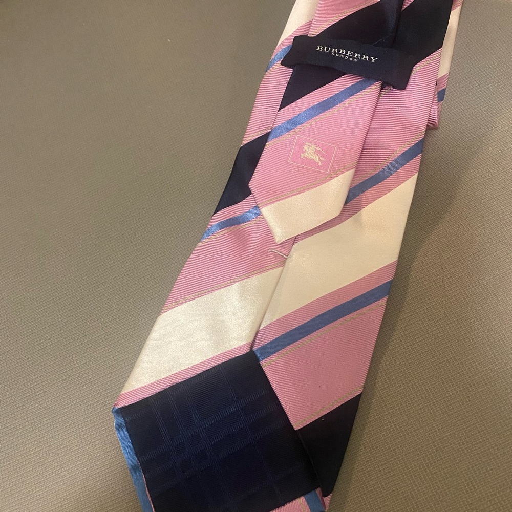 Authentic Burberry strip tie multicolored - Picture 5 of 6
